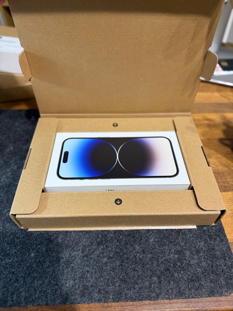 iPhone 14 Pro 128 GB Simフリー