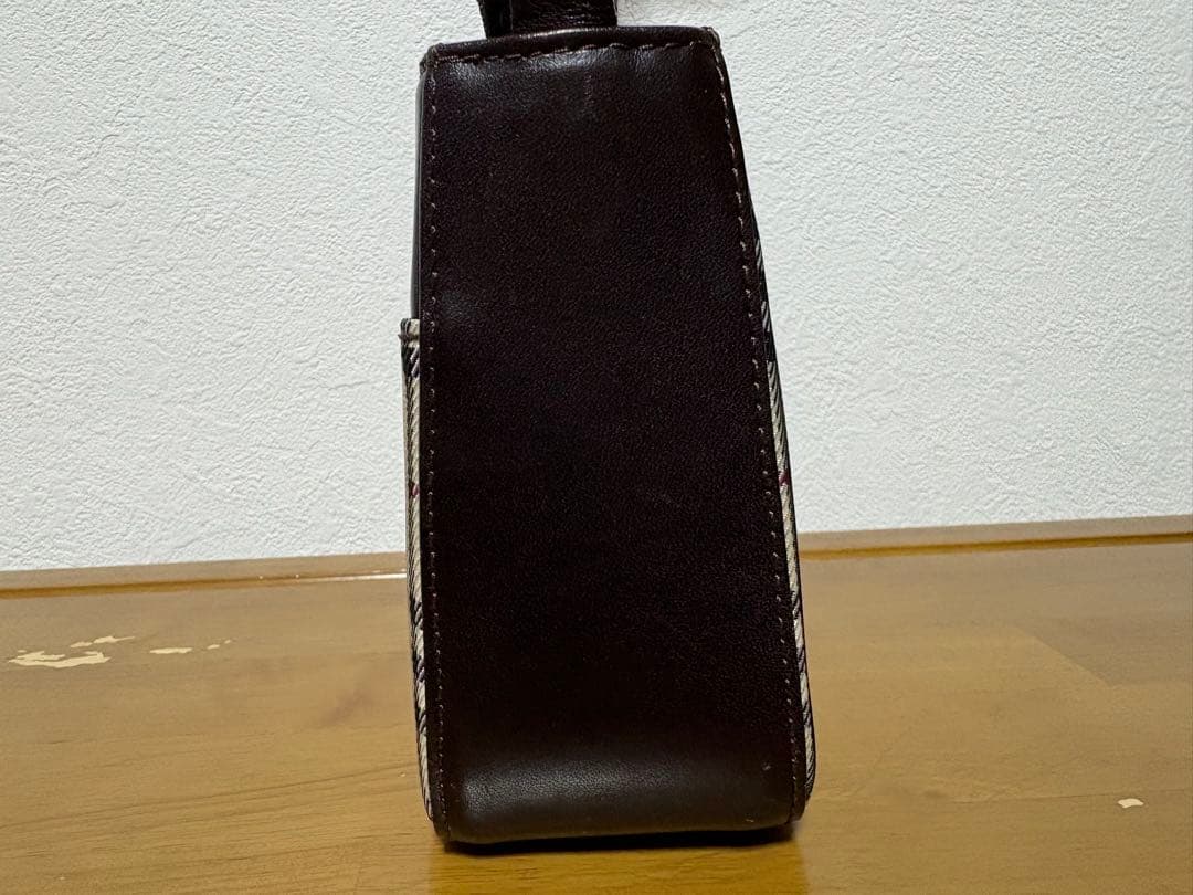 BURBERRY バーバリー ノバチェック ワンショルダーバック　ブラウン