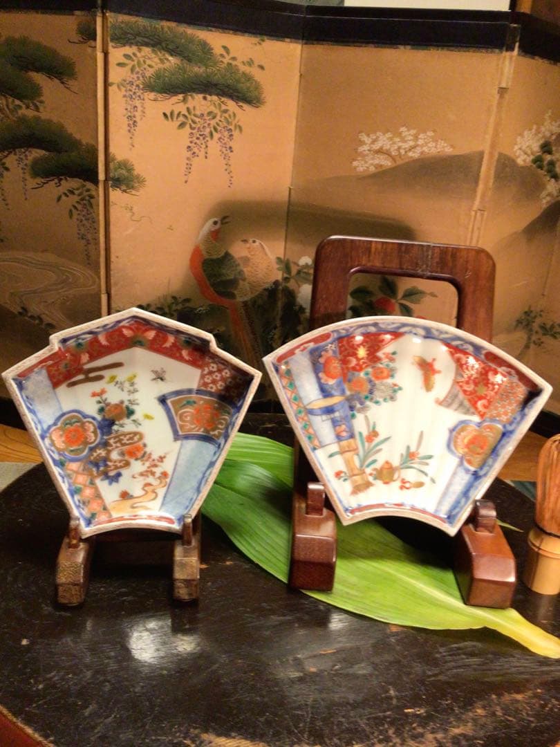 A831 古伊万里　極上　染錦手　菊に蝶　女郎花に蜂紋様　扇面皿　6枚揃え