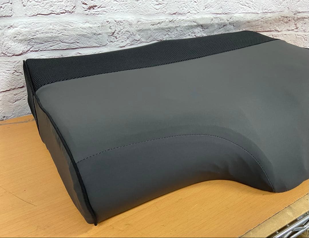 ⚫︎ CyberChill Pillow 冷却機能枕　サイバーチルピロー