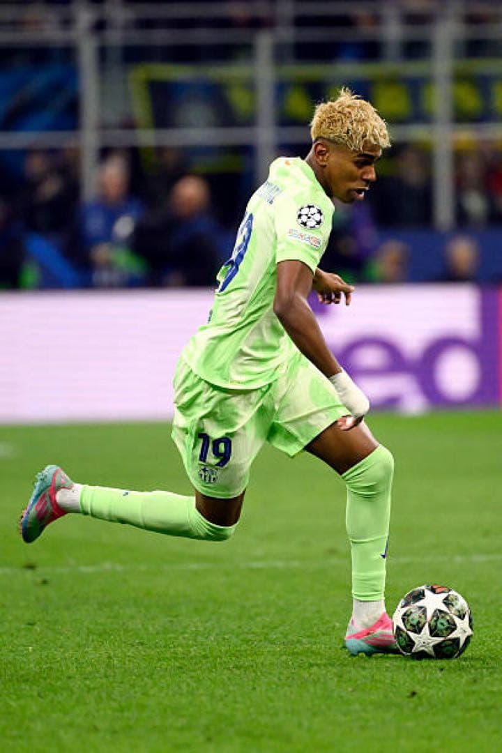 UEFAチャンピオンズリーグ　フィナーレ　ミュンヘンプロ24-25新品未使用箱付