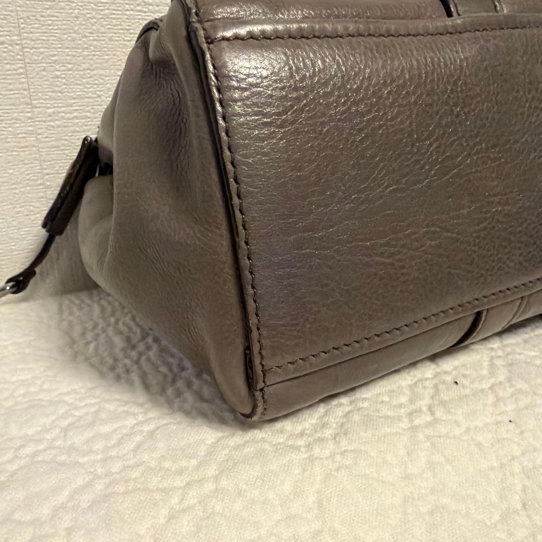 PRADA プラダレザーショルダーバックBR3274