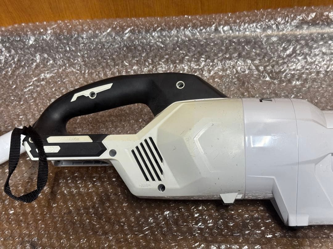 マキタCL003G 40Vmax 充電式クリーナー 本体のみ