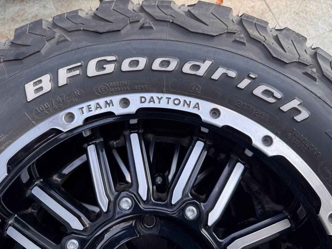 ジムニーシエラ用 BFGoodrich AT & RAYS 16インチ