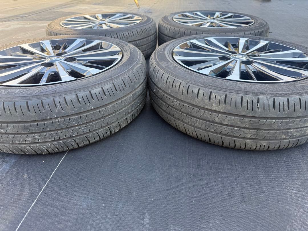 トヨタ ルーミー　175/55R15 5J ＋40 タイヤ・ホイールセット
