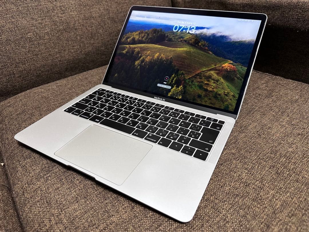 MacBook Air 2018 メモリー　16GB i5 office永続版