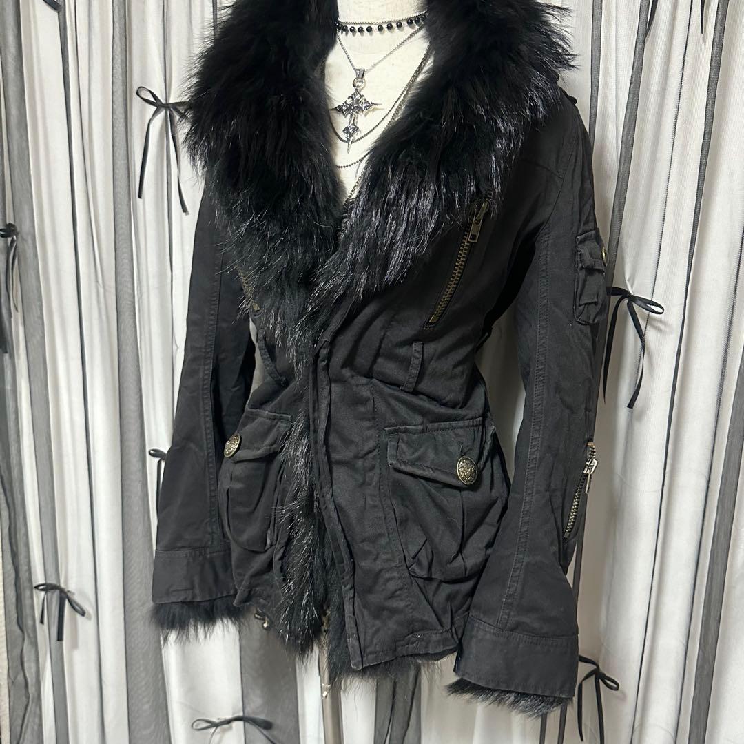 平成ギャル y2k　リアルファー　ミニタリージャケット　ダークコア　グランジ