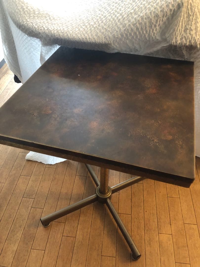 カフェ　テーブル　マーブル調　真鍮　アンティーク　正方形　ブラウン　金