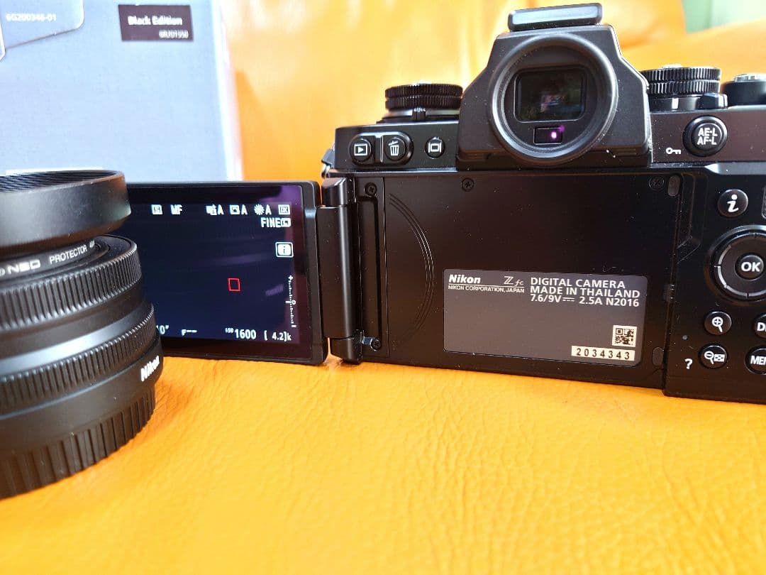 超美!Nikon Zfc Black+z16-50vr+金属フード+保護フィルタ