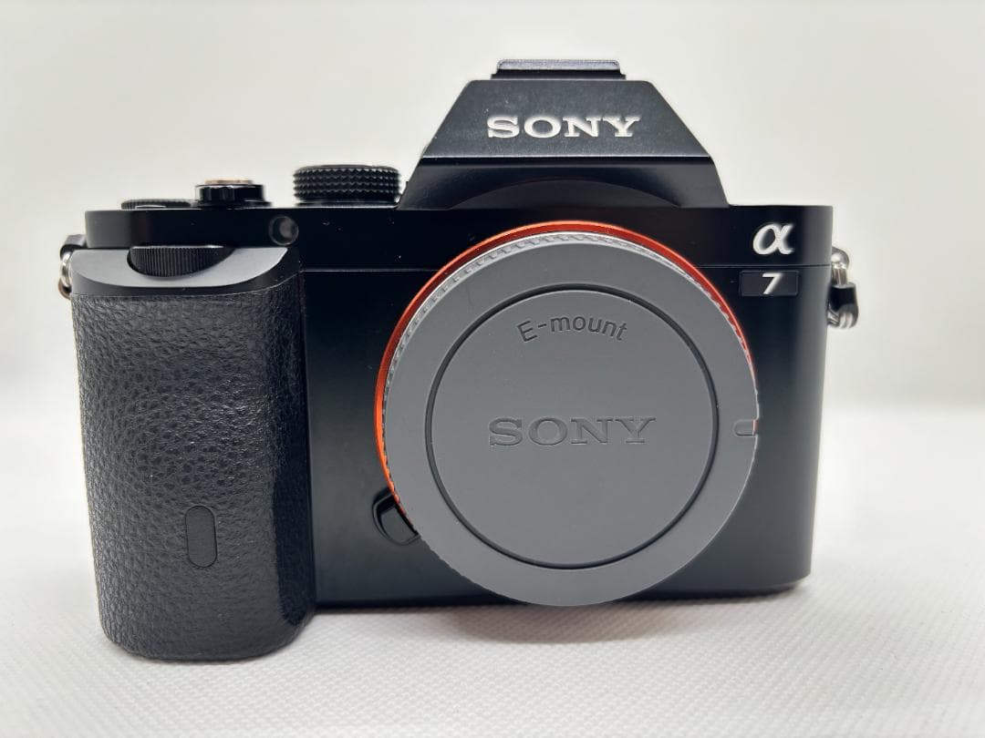 【ショット数わずか1099枚：ソニー SONY α7 初代史上最軽量モデル】