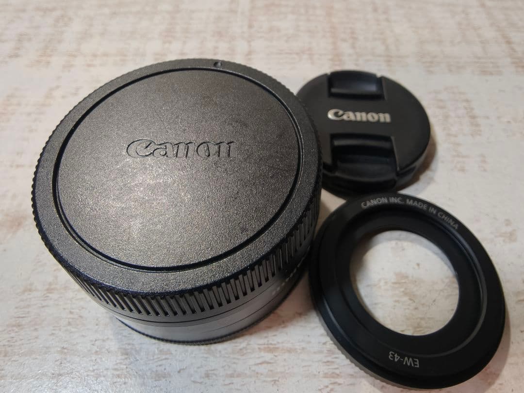 Canon EF-M 22mm f/2 STM レンズ