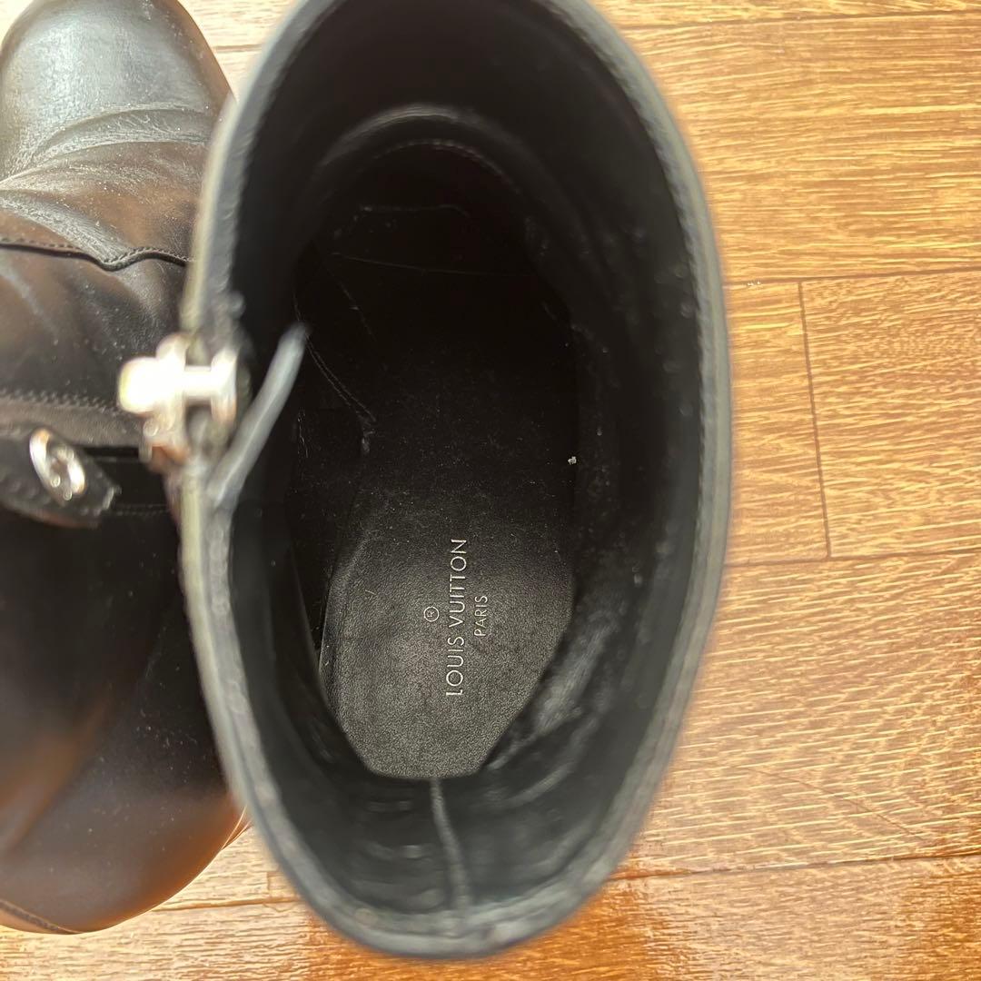 e*u様 LOUIS VUITTON ショートブーツ　ルイヴィトン　黒レザーアン