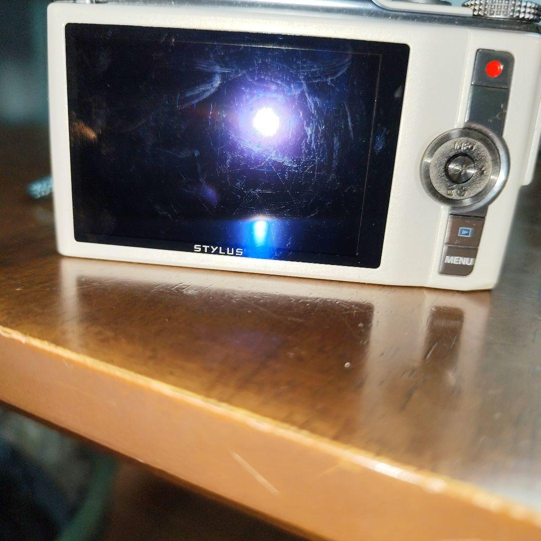 オリンパス　STYLUS SH-60　SDカード付き