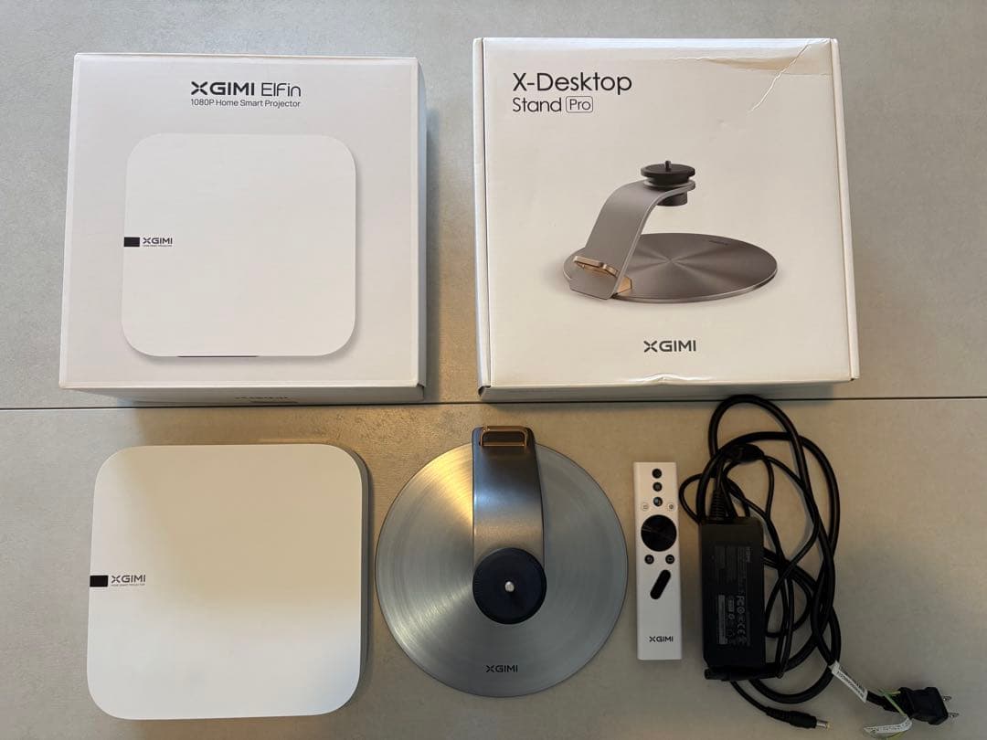 XGIMI ホワイトプロジェクター 本体＆スタンドセット