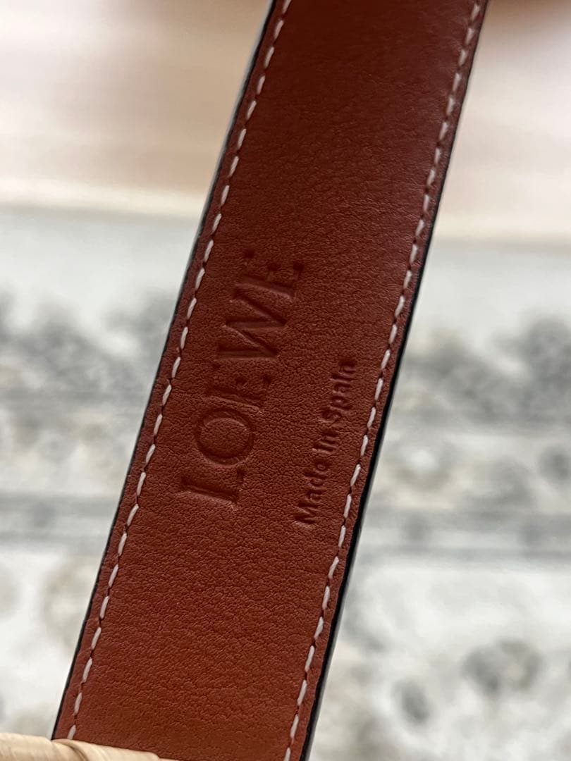 ロエベ　かごバック　ミディアム　美品・定価91,300円→44,444円