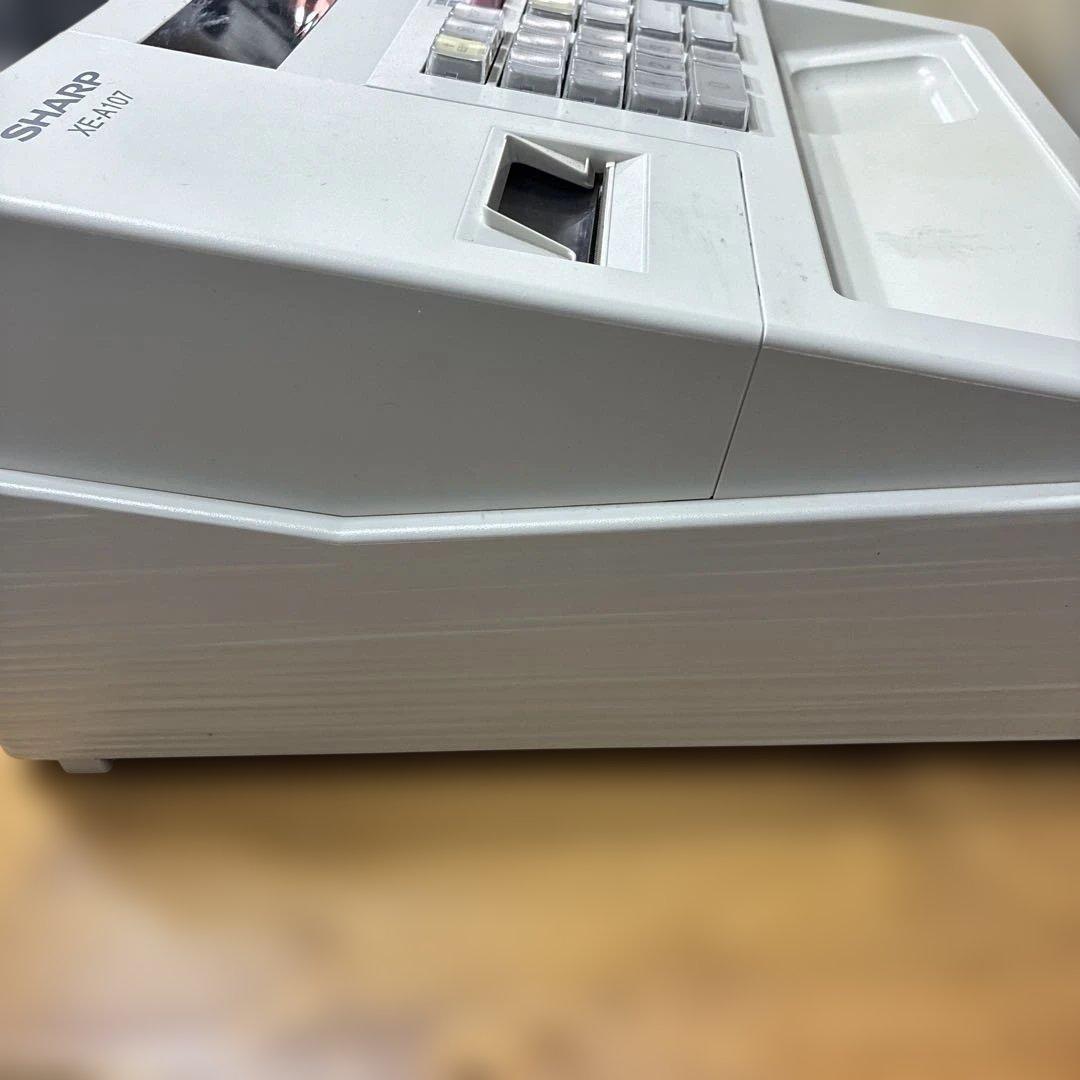 シャープ 電子レジスタ 4部門 ホワイト系 XE-A107-W SHARP