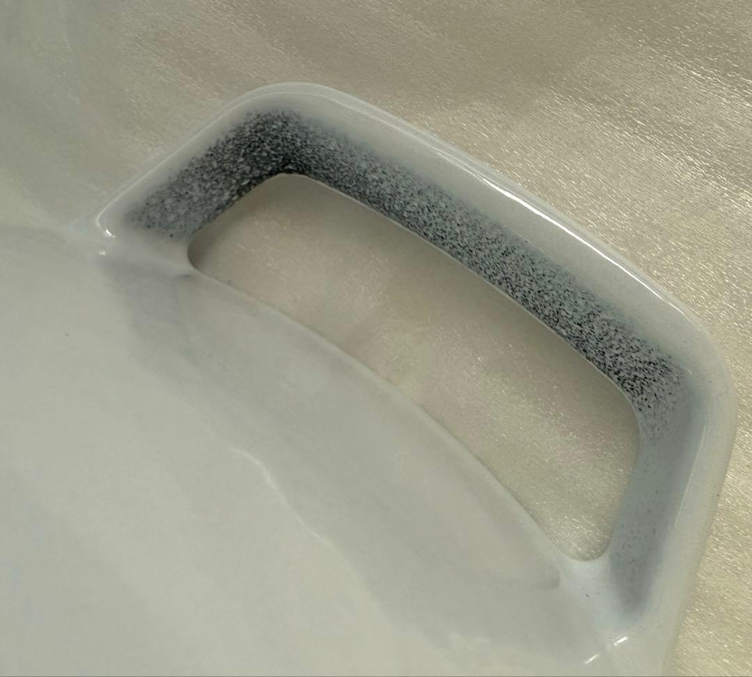 新品☆ストウブ スノークリスタル ココット 24cm クリスマス ホワイト