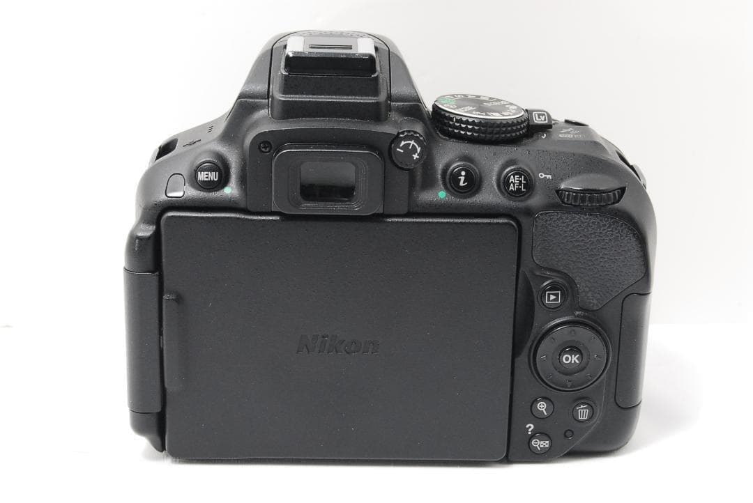 Nikon D5300 ダブルレンズセット Wi-Fi機能搭載でスマホ転送♪