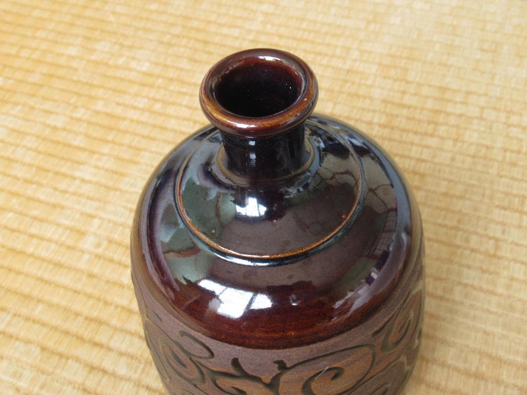 ◆希少美品 1850年頃 江戸後期◆古唐津焼 唐草模様 鉄釉 徳利 蛇の目高台