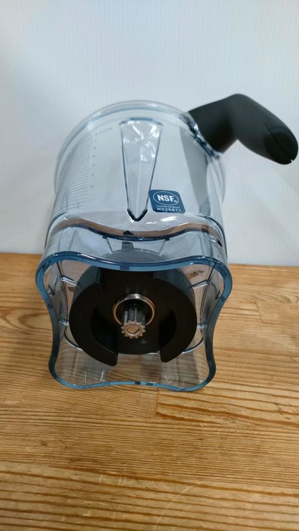 バイタミックス E520　ブラック　タンパースタンド付き　1622