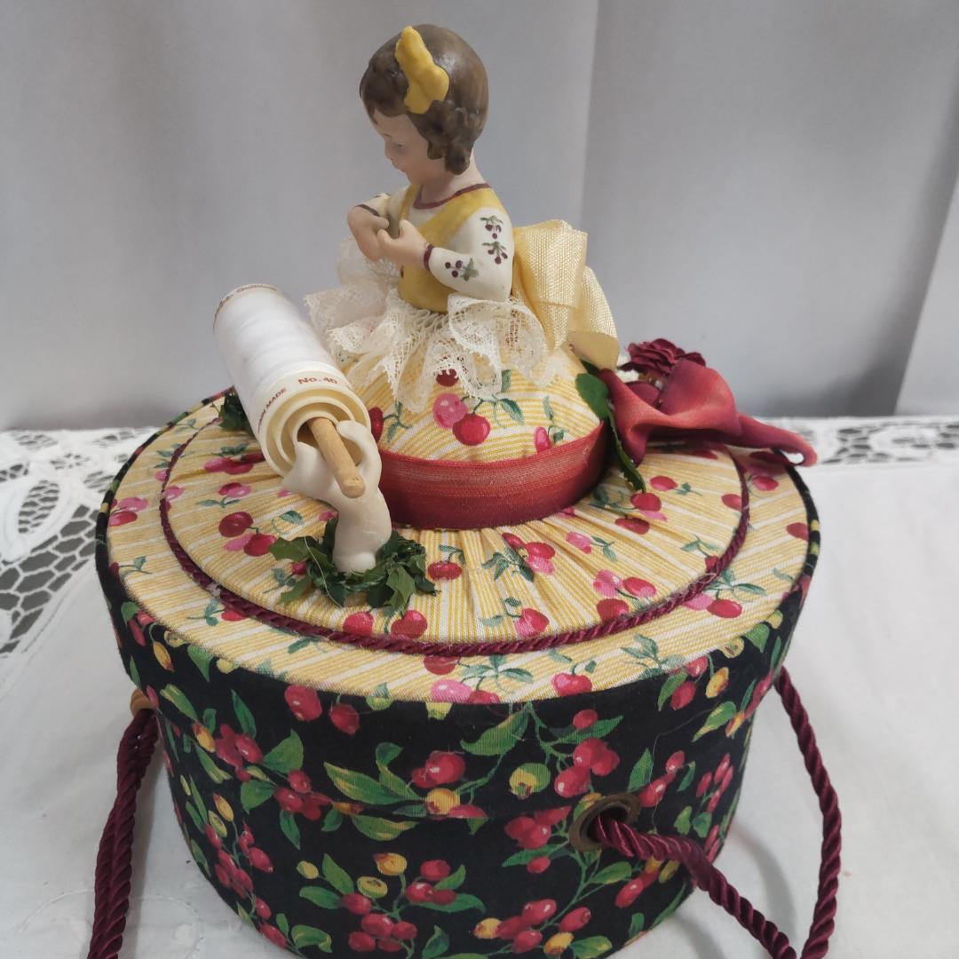 ソーイングボックス　カルトナージュ　ハーフドール