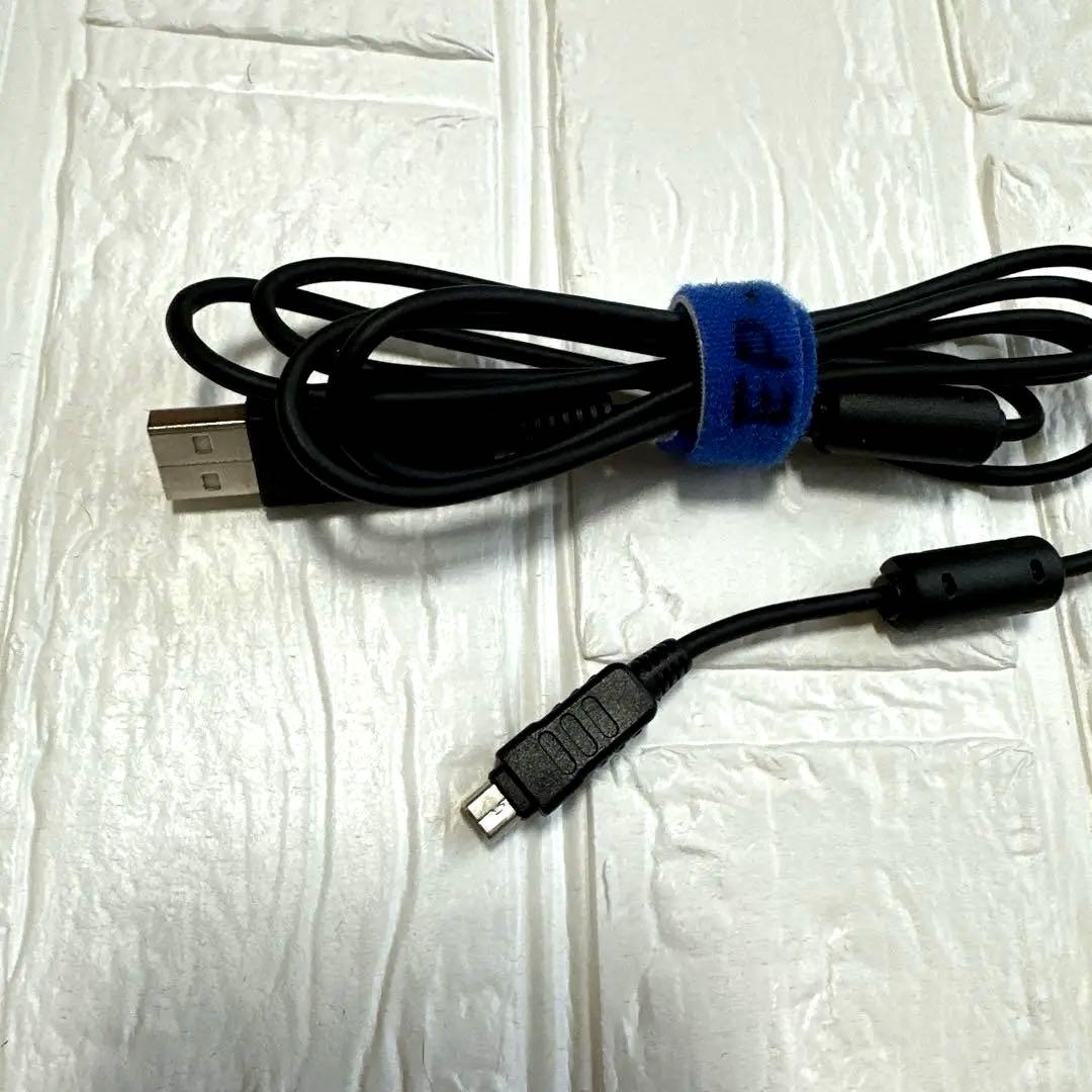 【レンズ３本・カメラはサービス】匿名送料無料　オリンパスPEN EP3