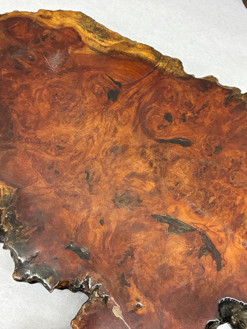 自然形状の木製置物