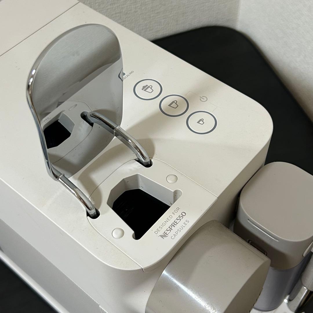 sakota 様ネスプレッソ コーヒーメーカー ラティシマ・ワン F111