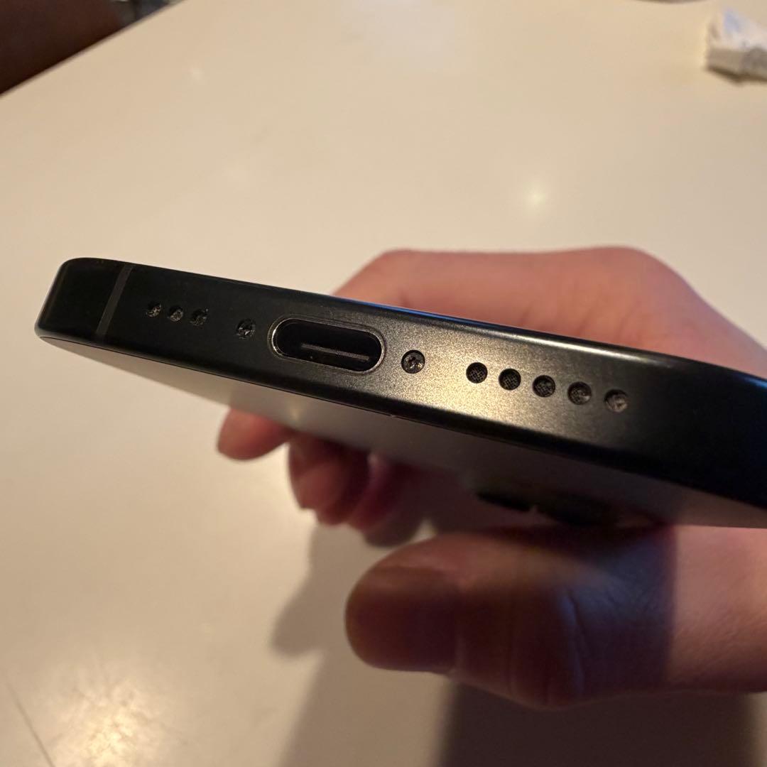 iPhone 16 Pro ブラックチタニウム 128GB 本体