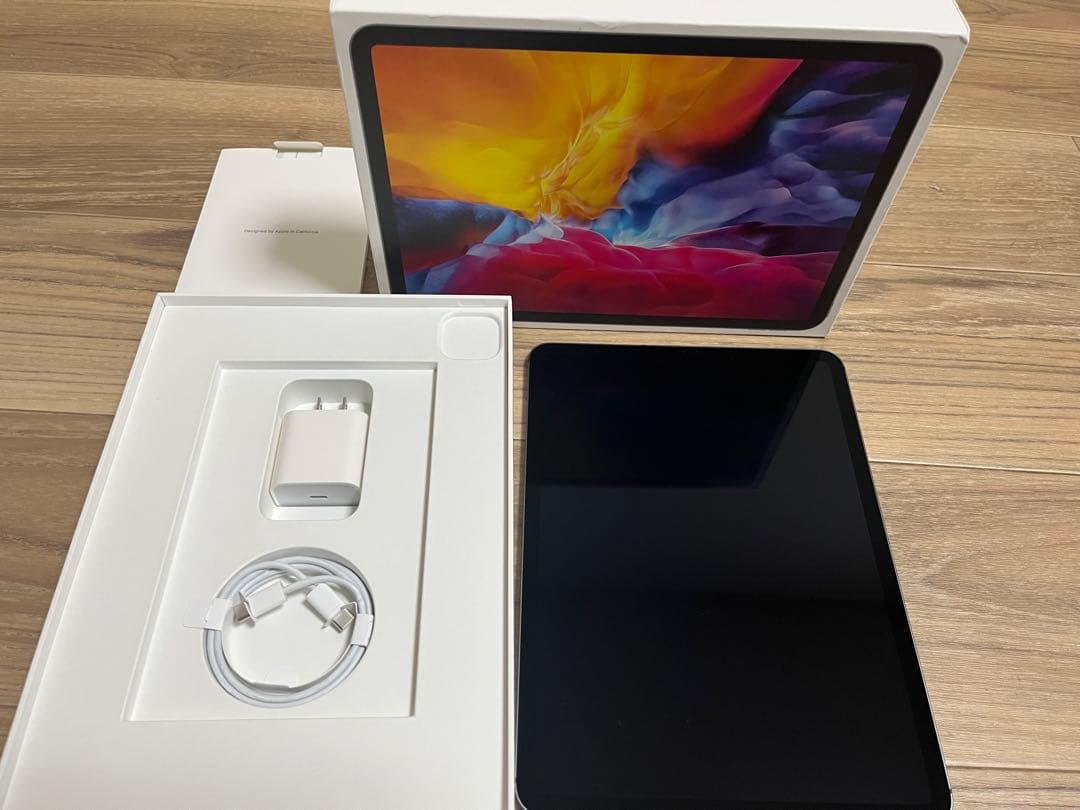 iPad Pro 第2世代 128GB Cellular 箱付＋Magic KB