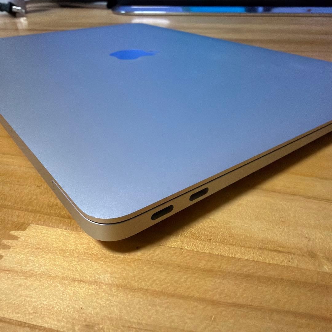 MacBookAir 2020 13.3インチM1 8GB 256GB シルバー