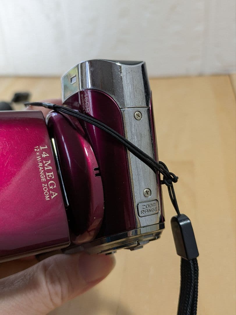 Xacti DMX-CG110 SANYO デジタルムービーカメラ レッド