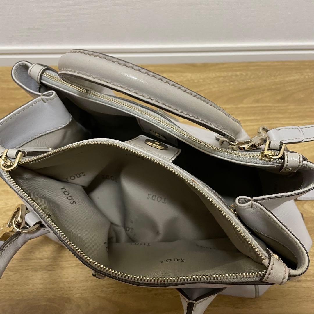 《美品》TOD’S （トッズ）レザー ハンドバッグ ライトグレー系