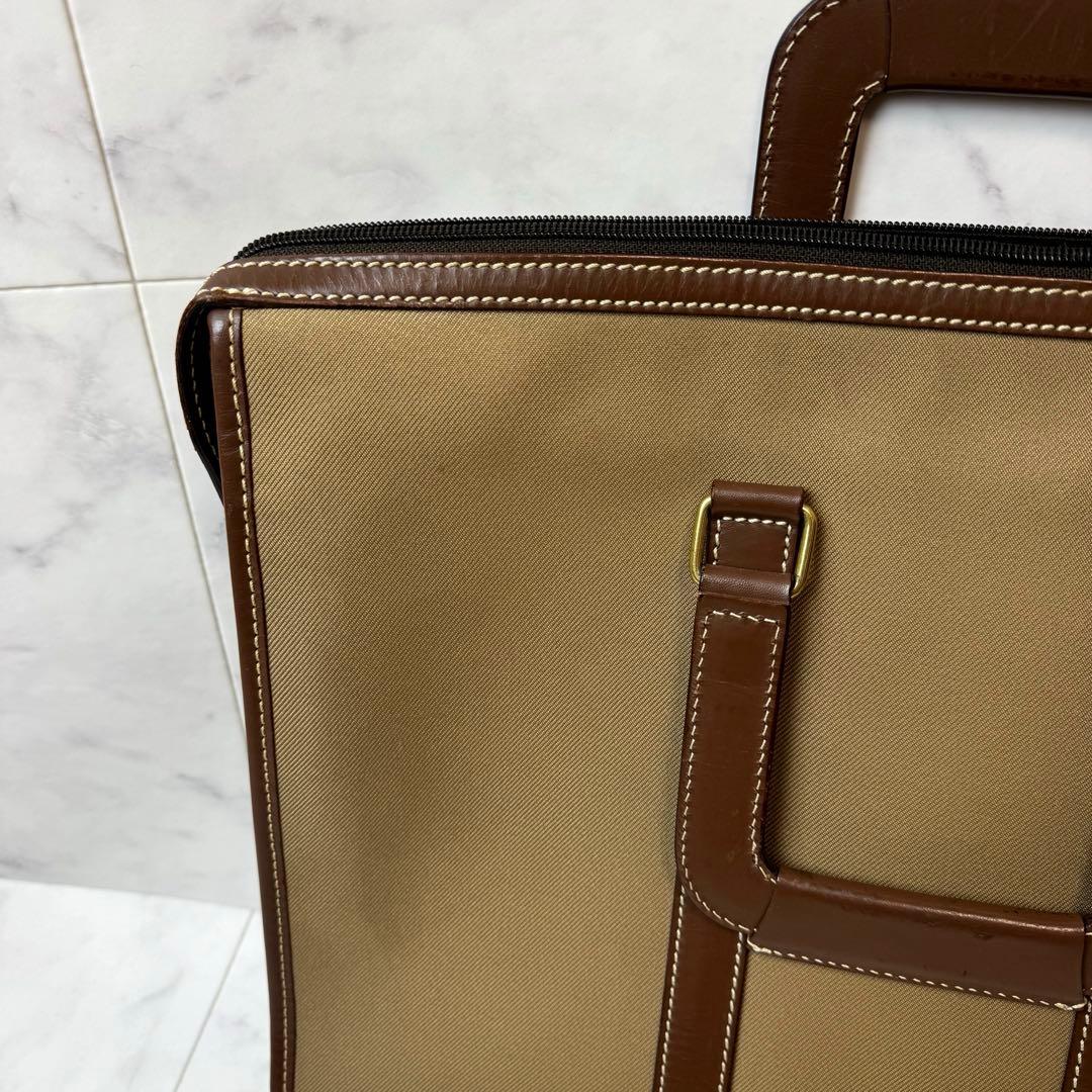 【美品】 HUNTING WORLD ブリーフケース 2WAY レザー カーキ