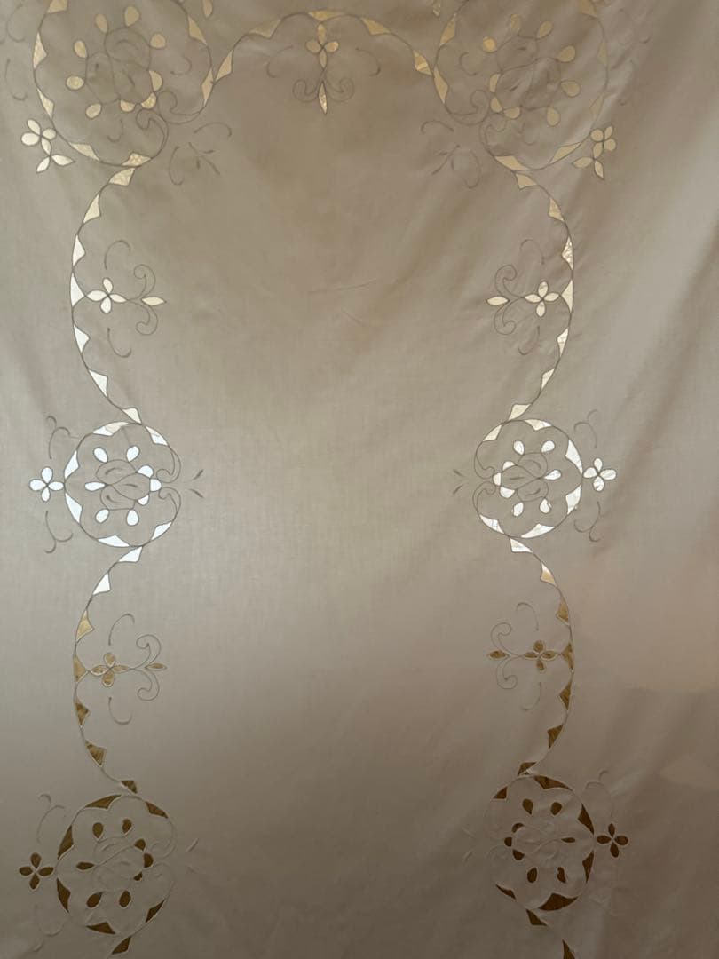 SALE❣️フランスアンティークஐ⋆*花柄刺繍の大判ベッドカバー⋆