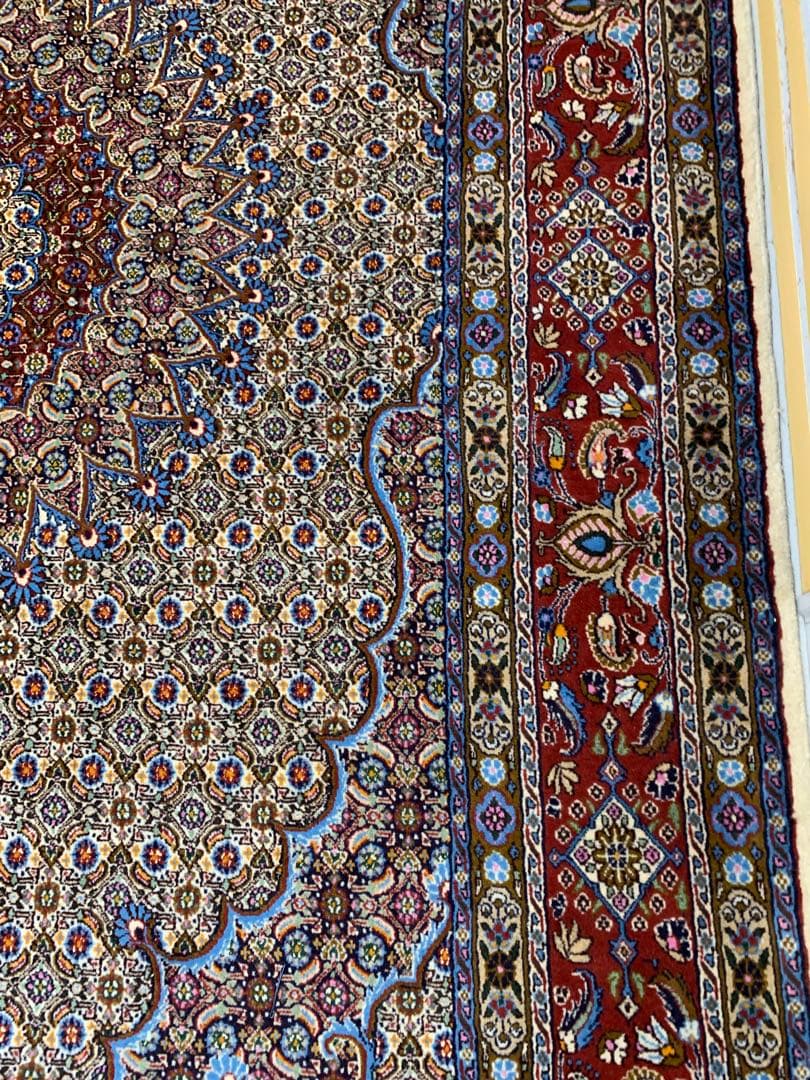 送料込み！　ペルシャ絨毯 イラン シルク 307×197