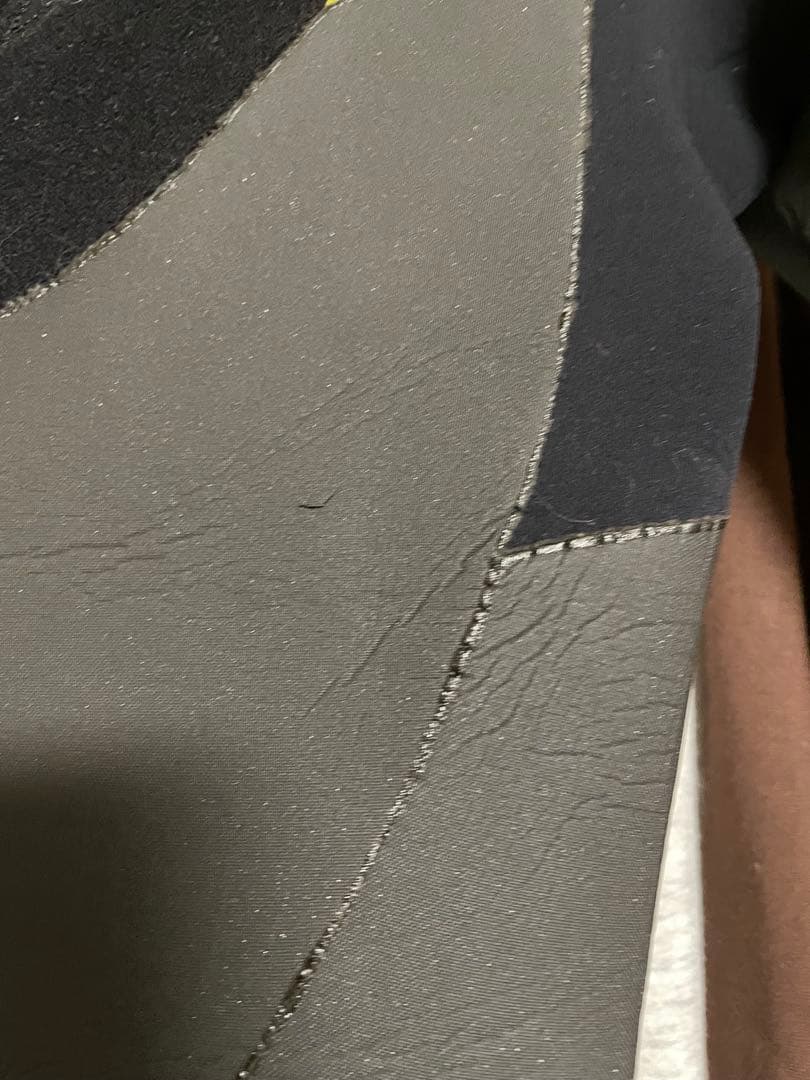 よっしー様ご予約品美品　ウエットスーツ　セミドライスーツ　使用回数4回