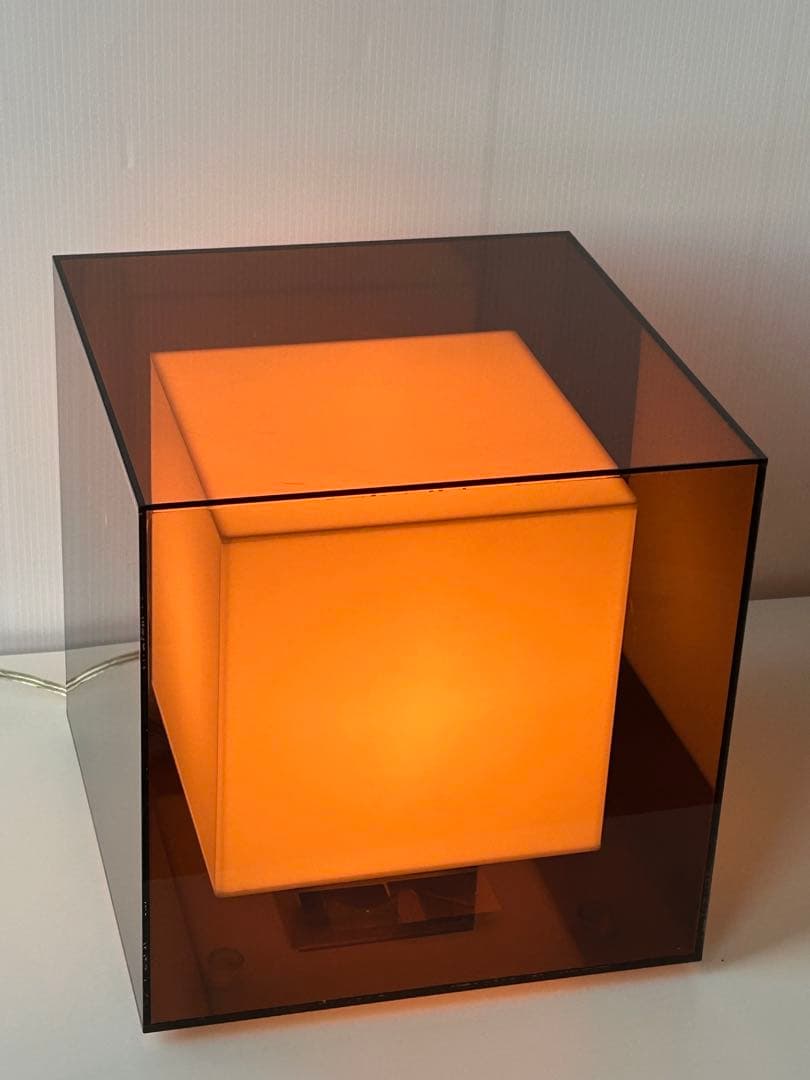 照明　フロアライト　ポストモダン　ミッドセンチュリー　スペースエイジ