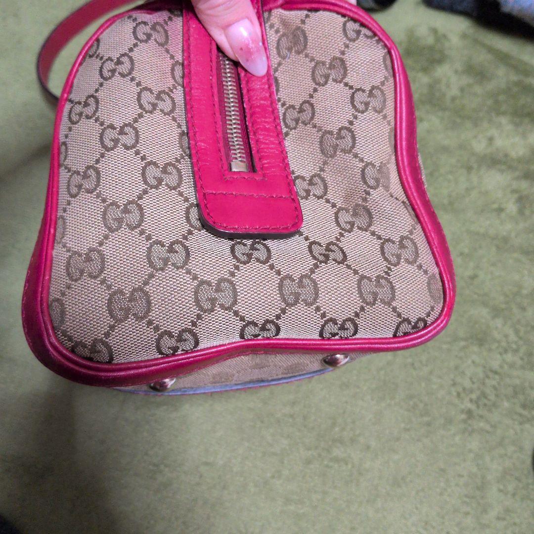 ら*む様 Gucci GGパターン ショルダーバッグ 赤
