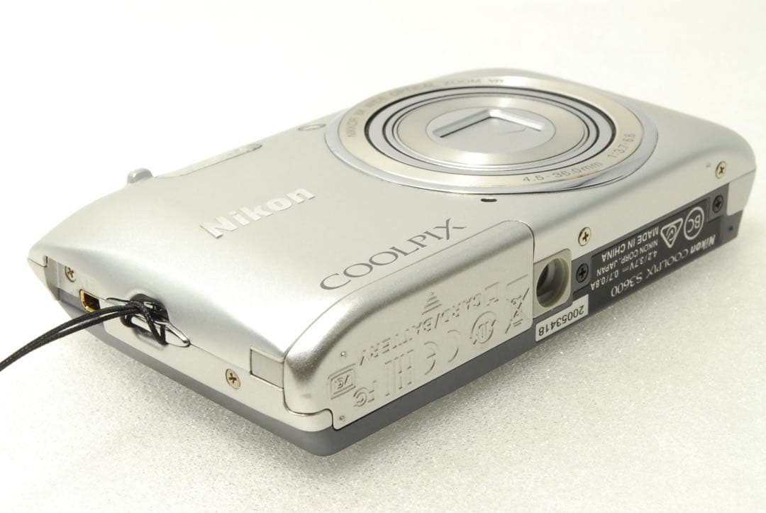 o5 様フォロー割_Nikon COOLPIX S3600❤️ニコン シルバー