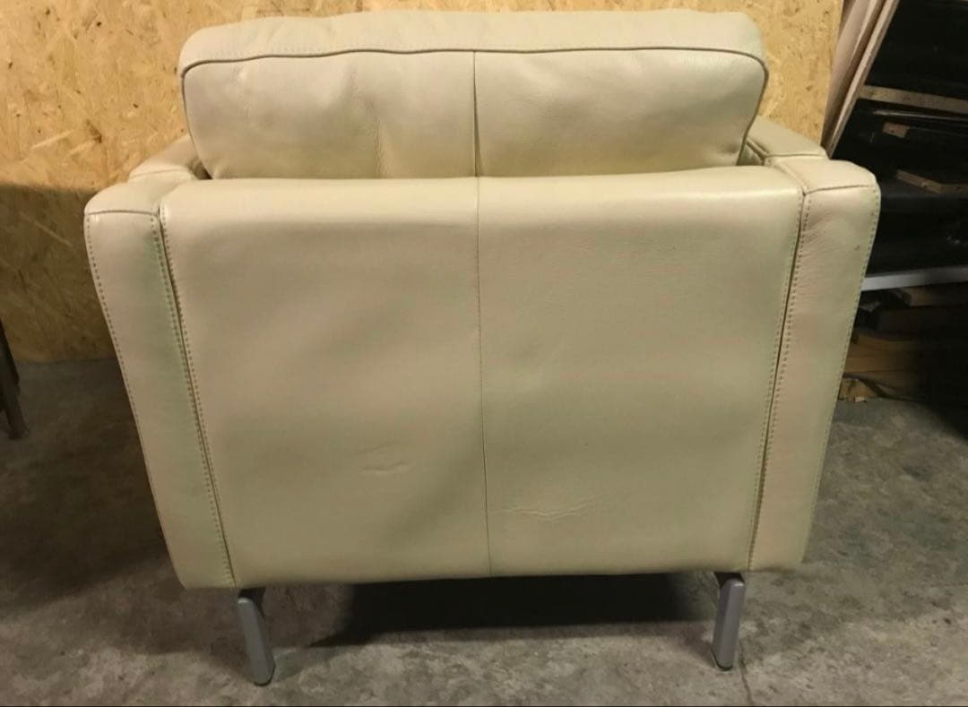 大塚家具　 革張り　1人がけソファ (TH092802)