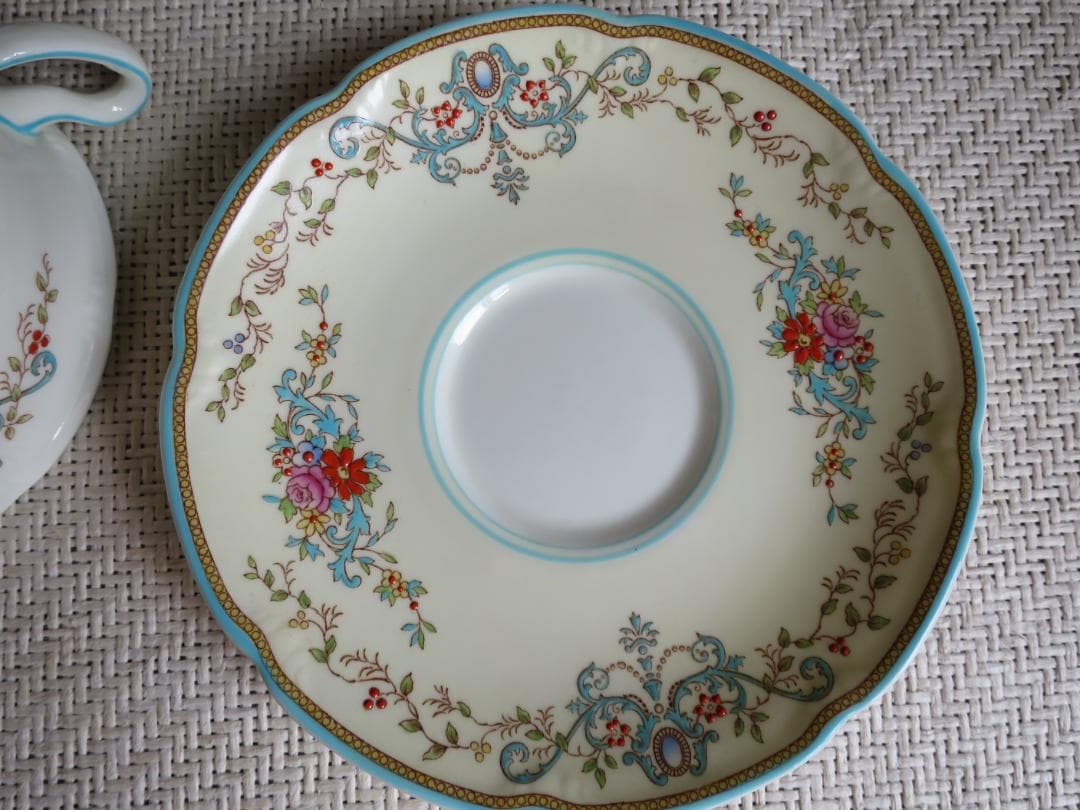 英国ロイヤルドルトン　ティーカップ・ソーサーセット　手描き1930年代