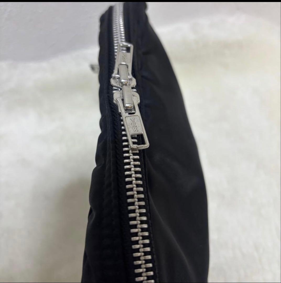 【美品】PORTER ブラック ジッパーポーチ
