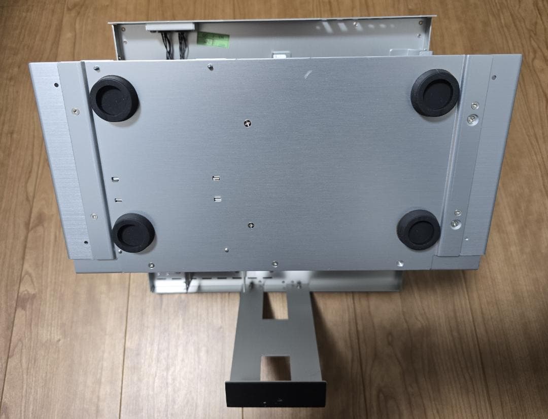 LIAN LI アルミ製テストベンチマーク台 PC-T60A シルバー