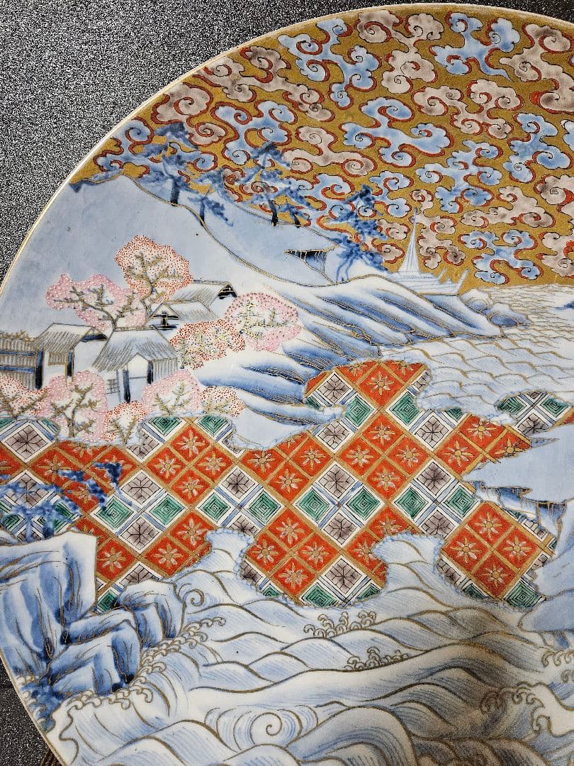 【名品❗】江戸末期～明治初期　古伊万里　金襴染錦　桜に雲錦大波市松文　最上作大皿