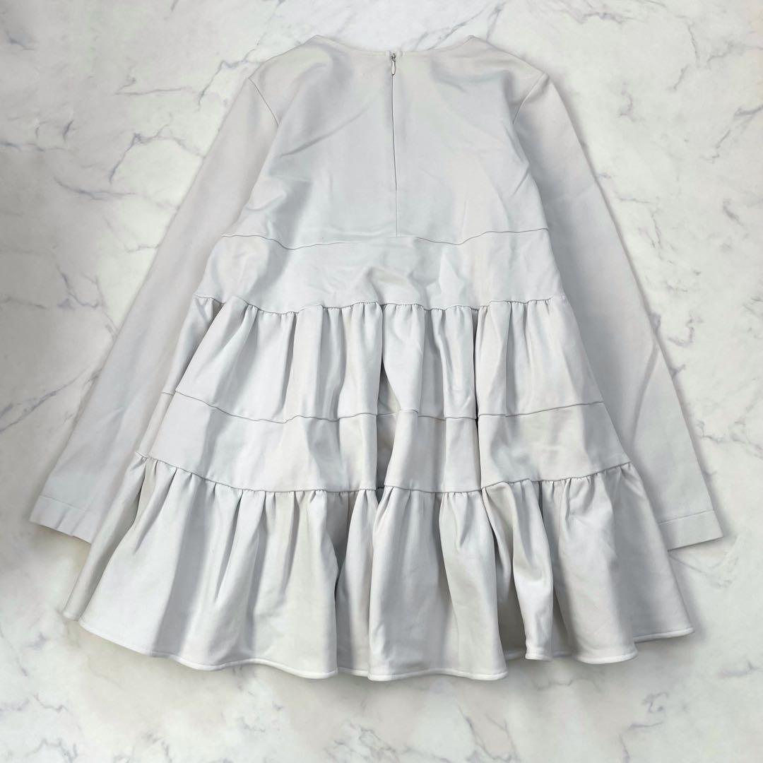 美品　ヨリ yori ぬくぬくティアードフリルブラウス　ヘム　ライトグレー