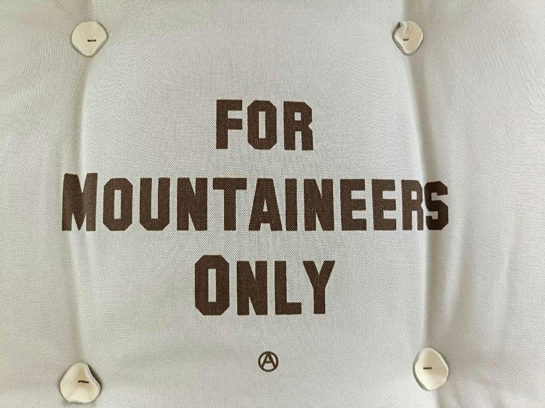 新品 MOUNTAIN RESEARCH Square Cushion Big