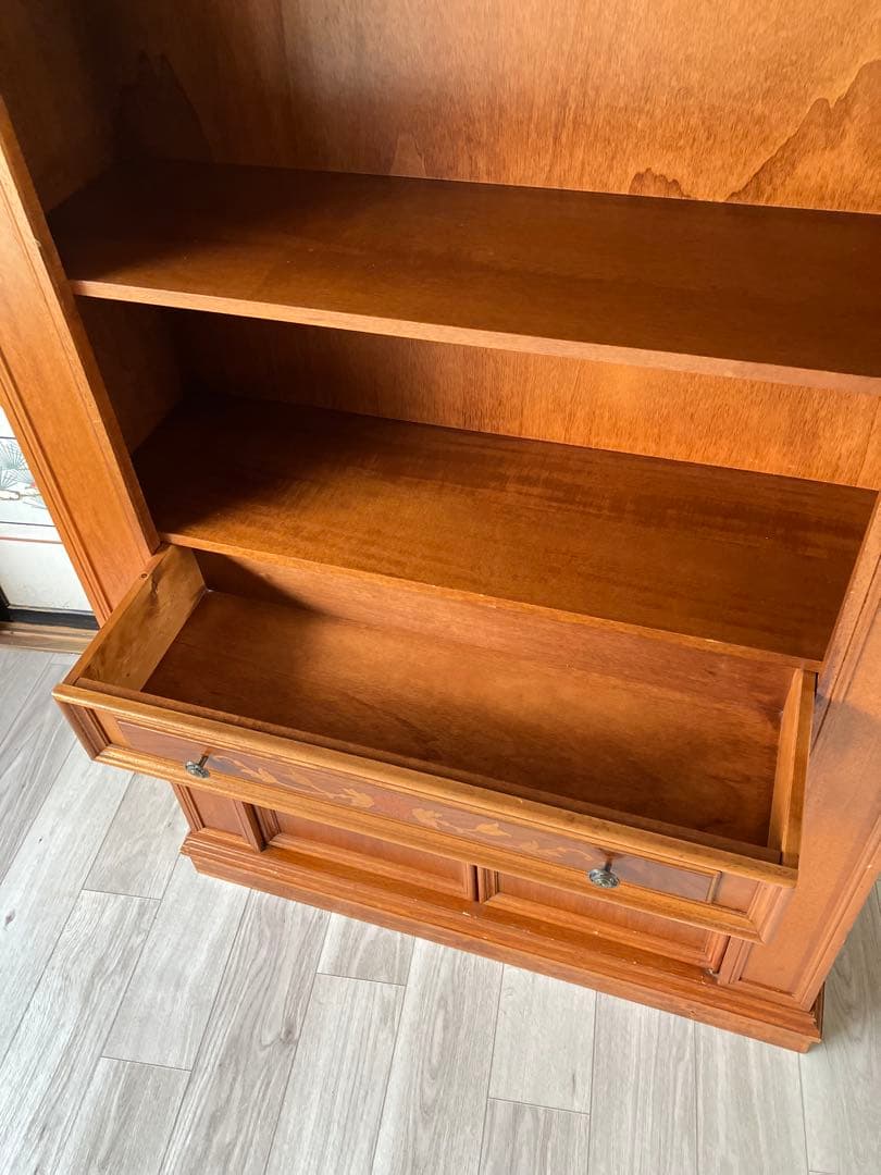 ズーシー出品 イタリア製 高級輸入家具 本棚 飾り棚 キャビネット