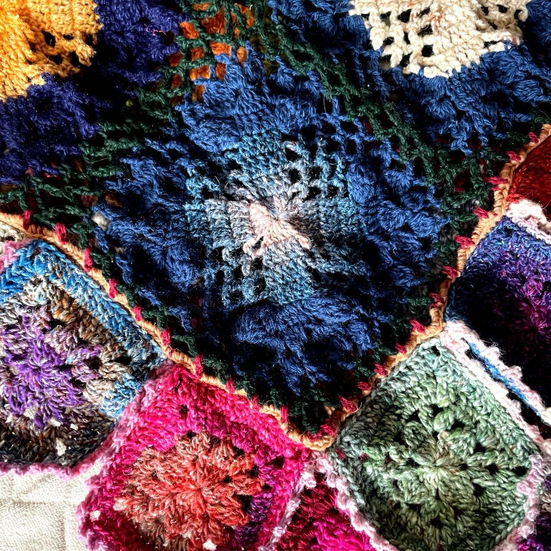 ★ノロ毛糸★かぎ針編みゆったりマルチなブランケット 〜暖笑〜120×130cm