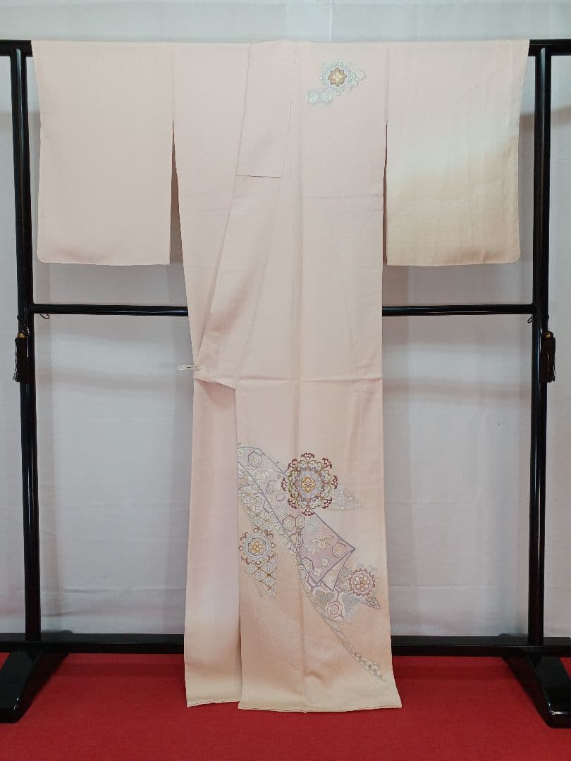 ［訪問着］新品未使用品　しつけ有り　一つ紋　スワトウ刺繍　K-483